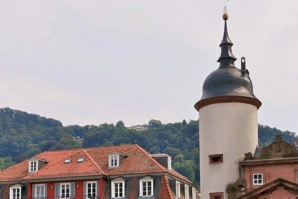 Heidelberg Altstadt, Schloss im Hintergrund